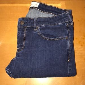 dark wash skinny capris